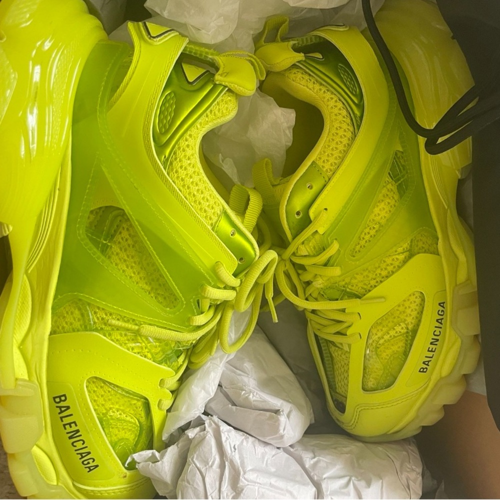 Balenciaga sneakers. Worn once !